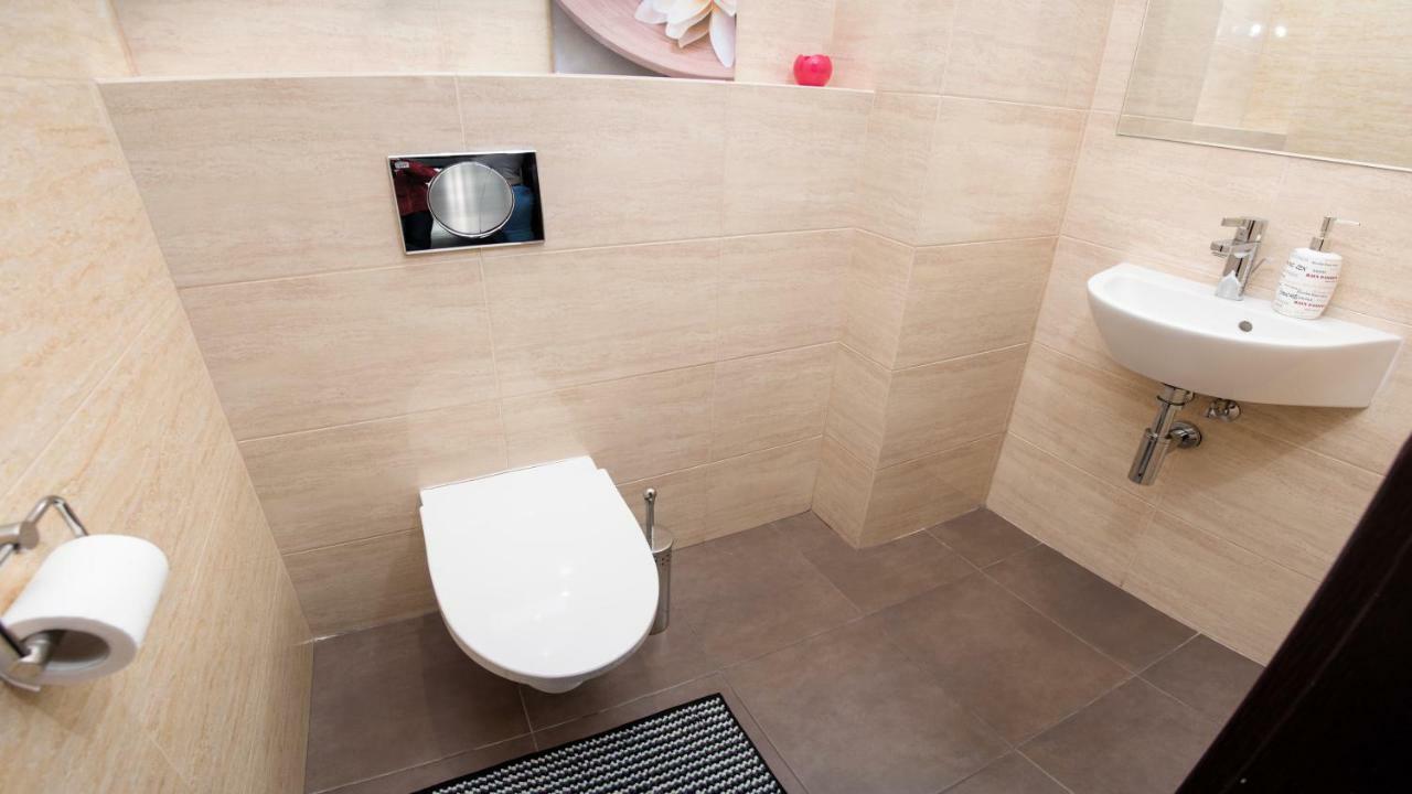 Dekart Arkadia Apartments Warsaw Ngoại thất bức ảnh